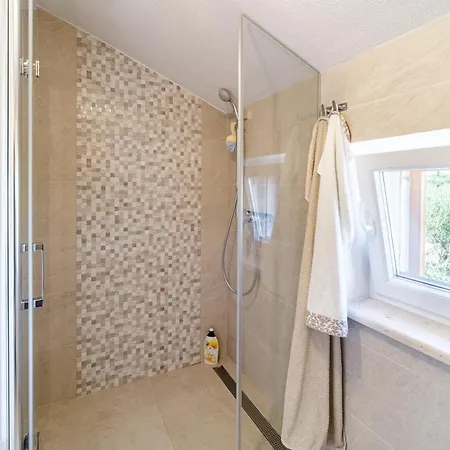 Kuca Sunca * Sutivan