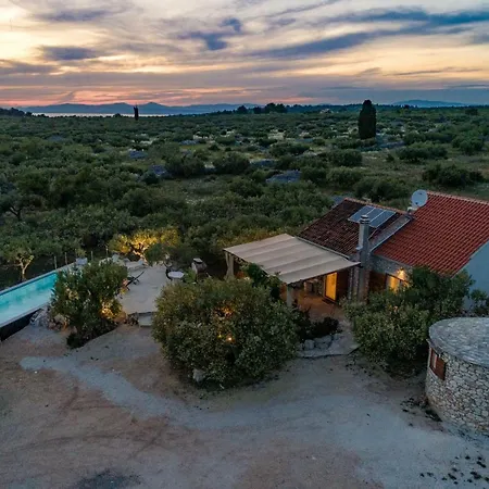 Kuca Sunca Vikendica Sutivan